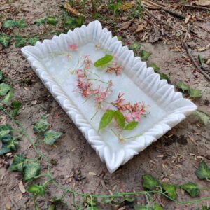 Decorative rectangular bowl