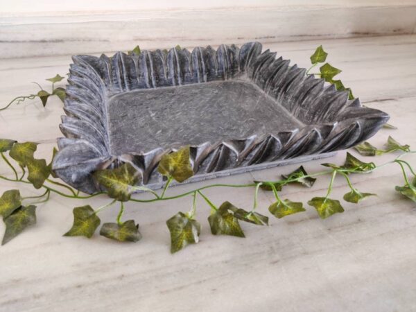 Natural matte finish black square flower bowl