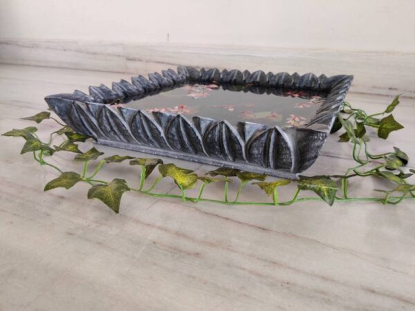 Natural matte finish black square flower bowl