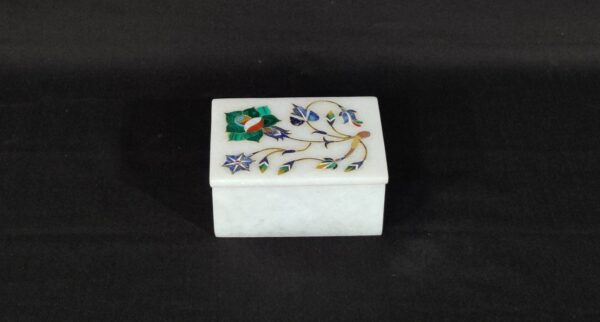 White Marble Inlay Ring Box Cum Jewelry Organizer Inlaid With Semi Precious Gemstones Well Decorated Floral Art Completely Hand Carved