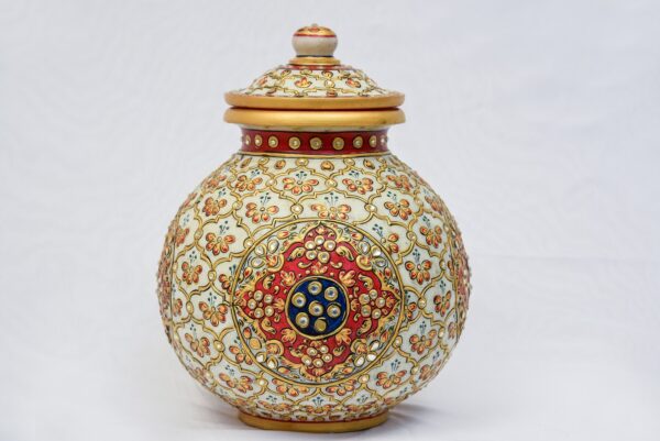 Decorative vase