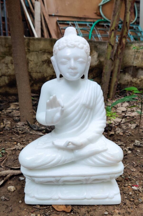 Buddha statue