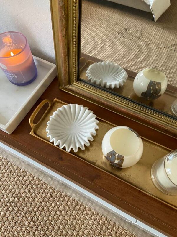 Decorative Marble Scallop Bowl