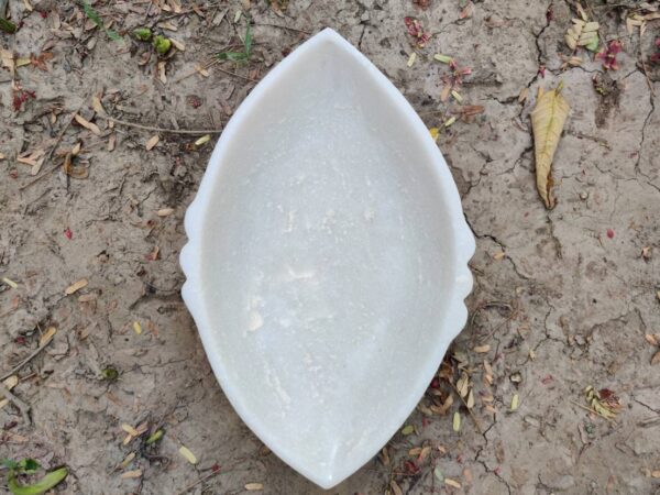 Boat shape Decorative vintage bowl