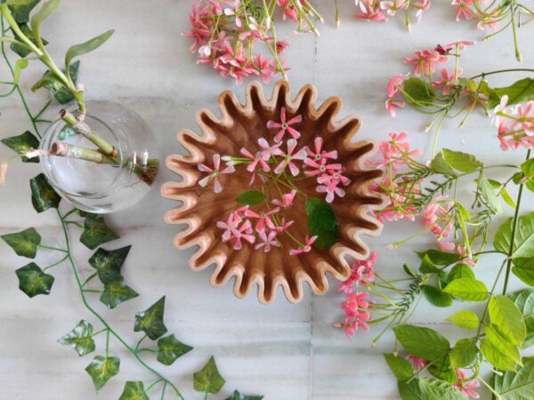 Matte finish natural ruffled Marble Bowl