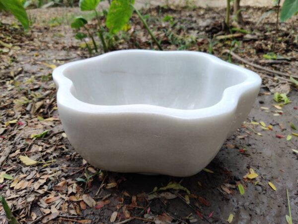 12 cm deep decorative bowl