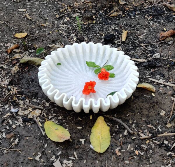 Ruffle Marble Flower Bowl