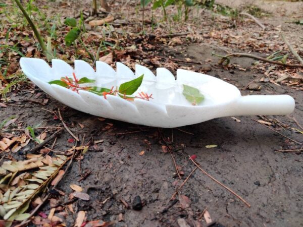 Leaf design marble hand carved bowl