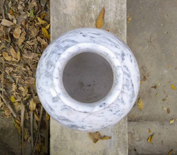 Decorative marble vases