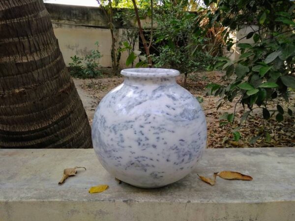 Decorative marble vases