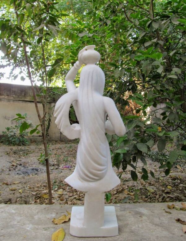 white marble hand made Rajasthan famous lady statue